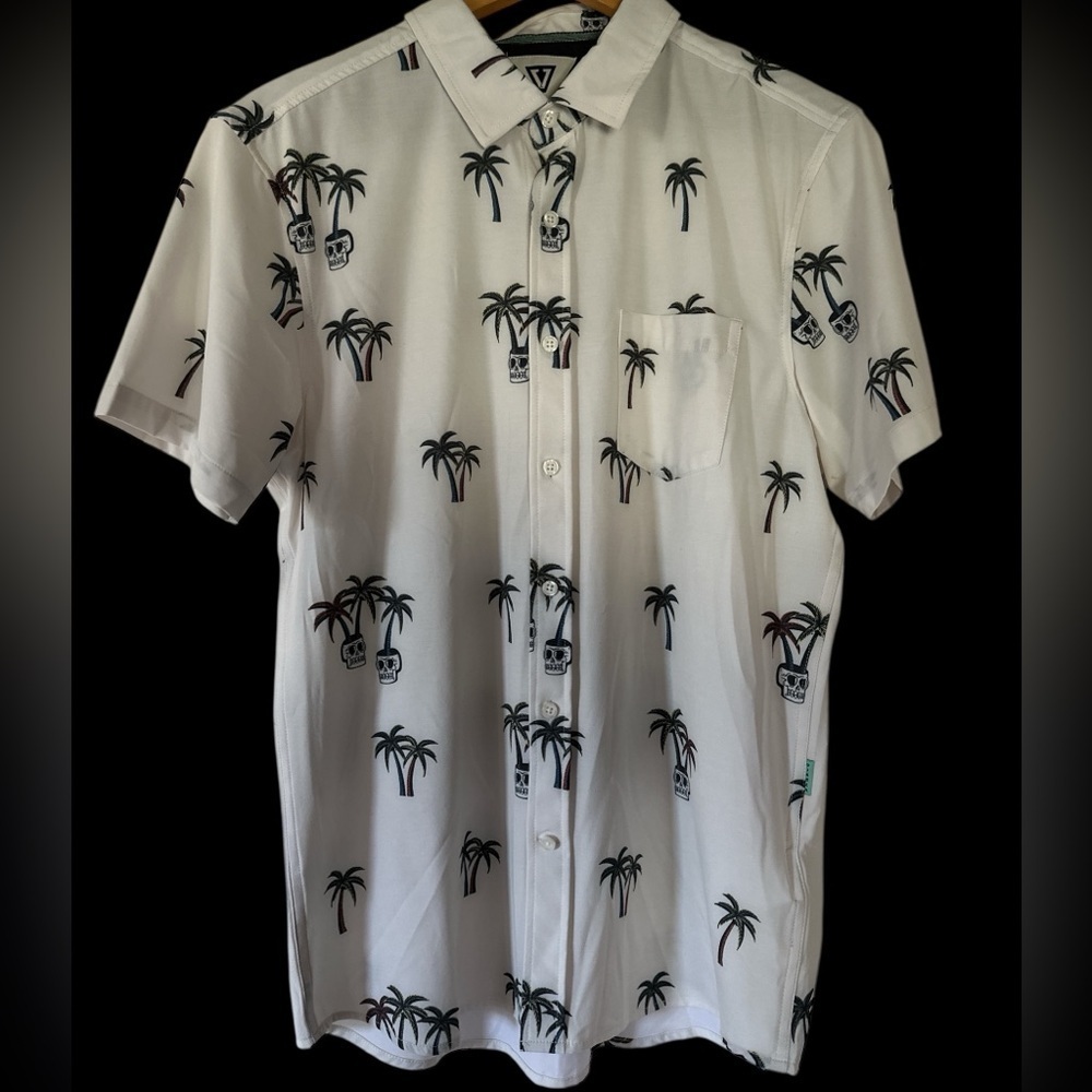 VISSLA Calypso Hybrid Eco Button Down Shirt